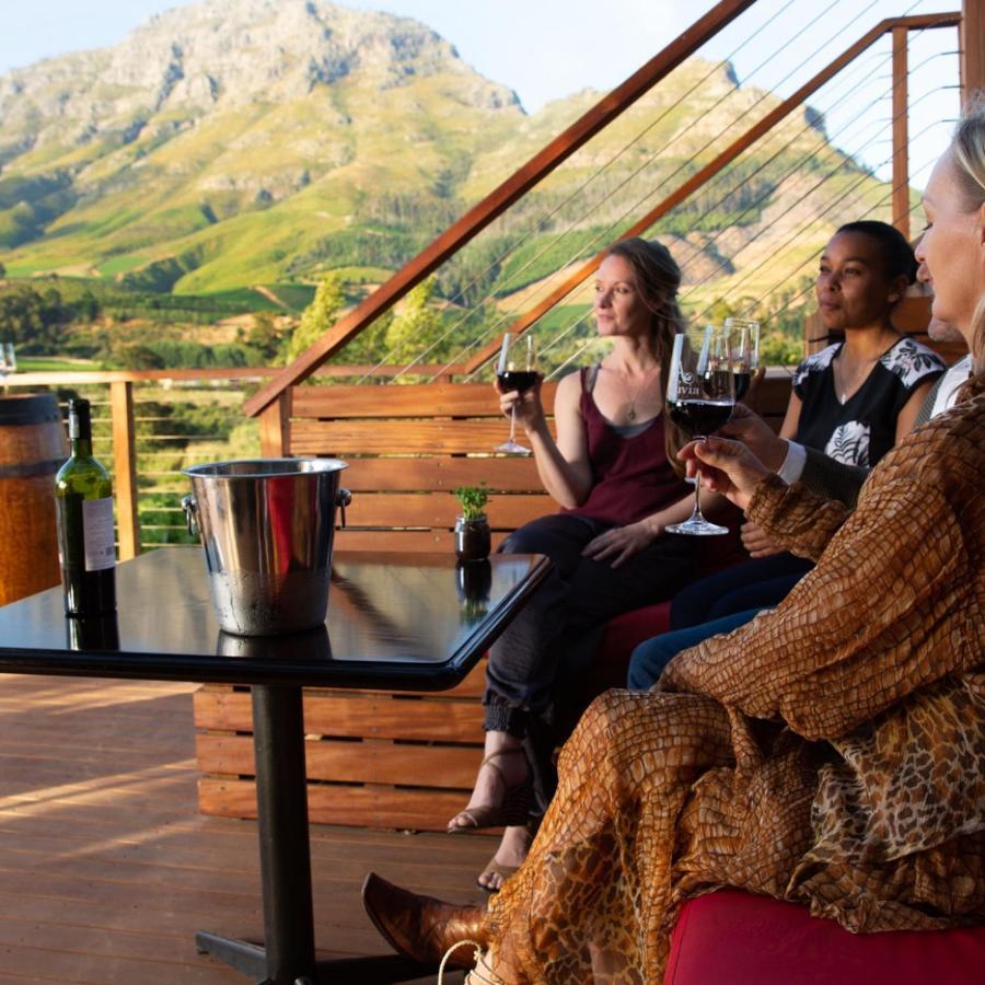 Alluvia Boutique Winery & Luxury Accommodation Стелленбос Екстер'єр фото Wine tasting at the San Luis Obispo Vintners' Association