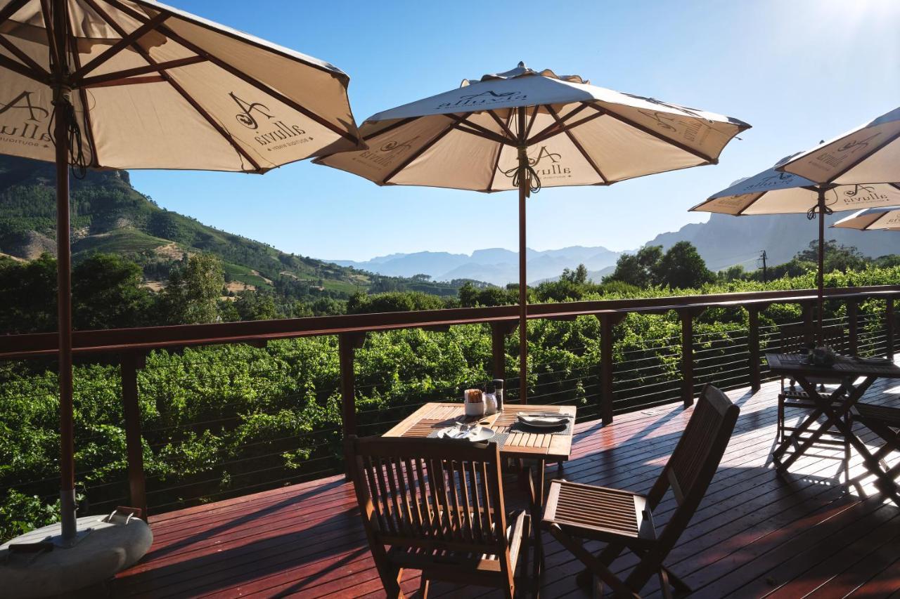 Alluvia Boutique Winery & Luxury Accommodation Стелленбос Екстер'єр фото The restaurant at the Château de Chaumont